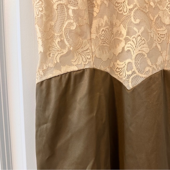 Vintage Vanity Fair Chemise Slip Cream Brown Lingerie Women’s Size 32 S Romantic - Picture 6 of 16